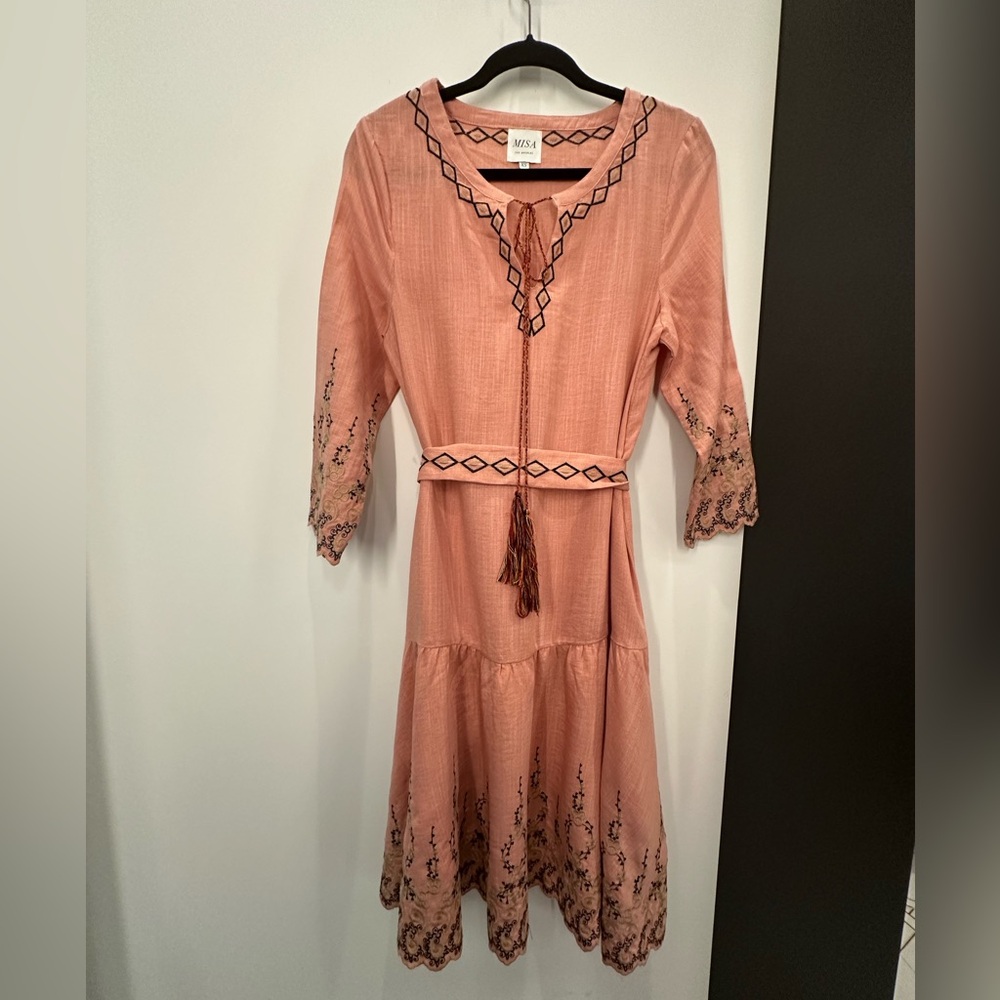 Misa Los Angeles Salmon Pink Midi Embroidered Design Dress Size XS NWOT